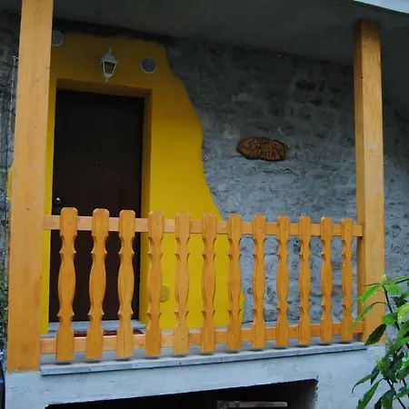 Casa Da Greta Лезено